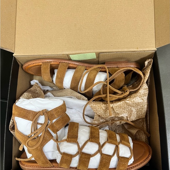 Brand New Frye Blair Side Ghillie Gladiator Cognac Suede Sandals - Picture 3 of 6